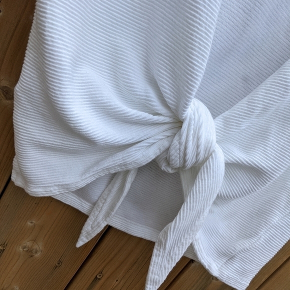 CLUB Monaco White Tyrena Tie-back Top - Picture 9 of 13